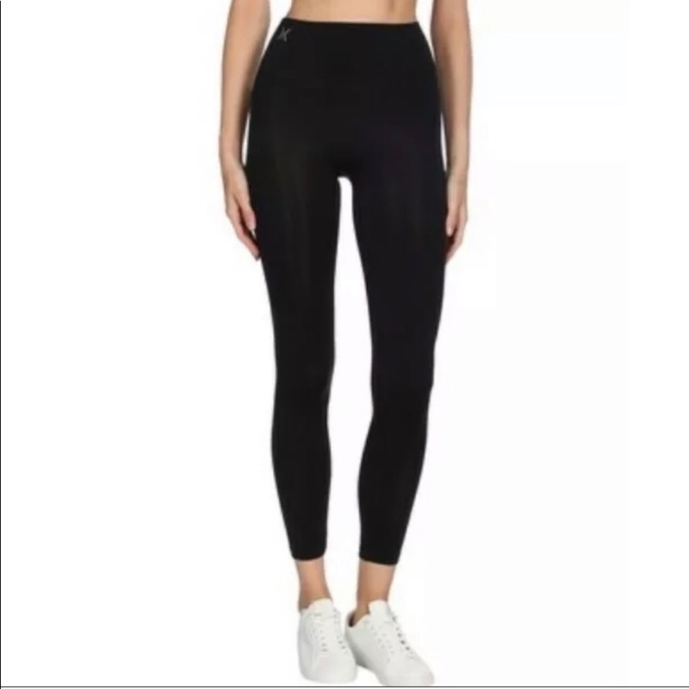 YUMMIE black spandex, high waisted leggings